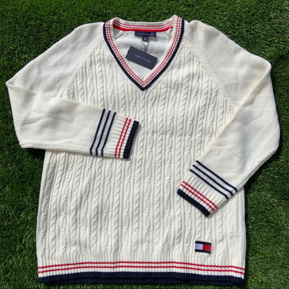 NWT! Tommy Hilfiger V Neck Sweater
